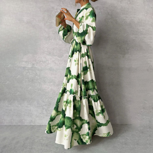 Robe longue verte à manches longues et col en V