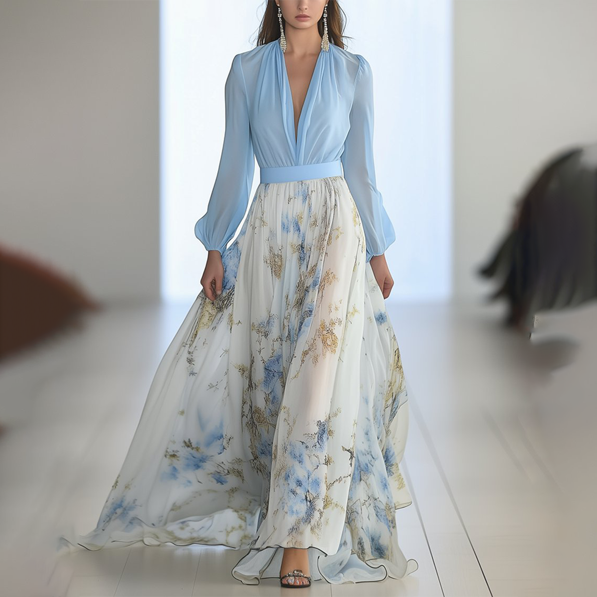 Superbe robe longue à col en V et imprimé floral