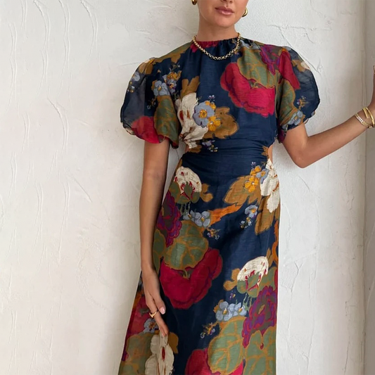 Robe longue bleu marine à col rond et manches courtes